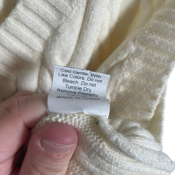 Princess Polly Sydney Cropped V-Neck Sweater Vest in Cream Size S/M - Picture 13 of 13